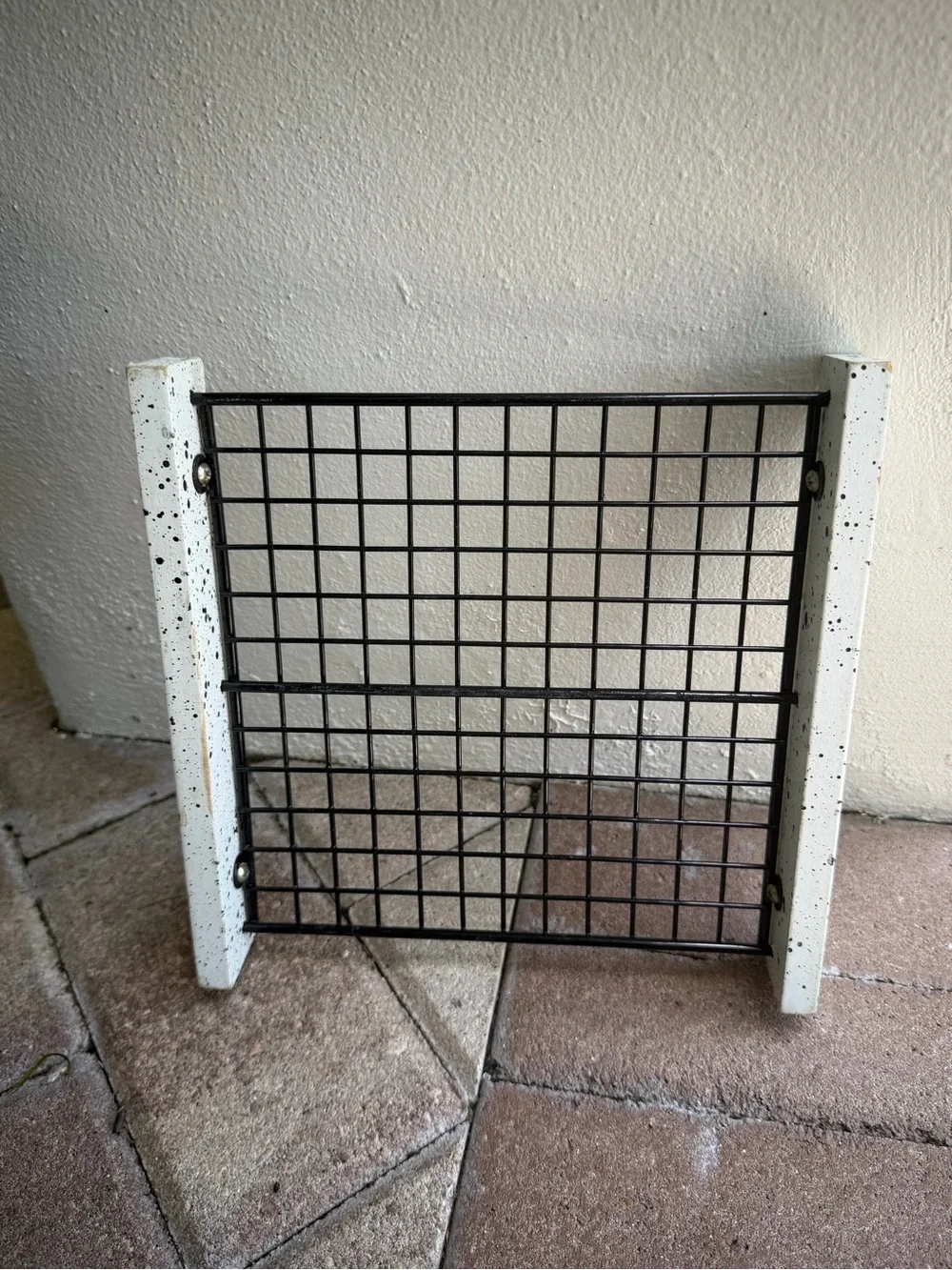 Wire Mesh Vintage 90’s Trivet with Speckled Wood Supports